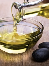 4 dicas para escolher o azeite de oliva ideal para a sua receita
