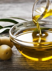 Os benefícios que o consumo de azeite de oliva traz pra você