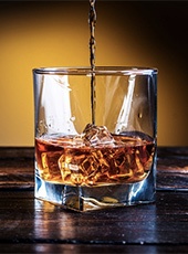 Conheça os principais tipos de whisky e suas combinações